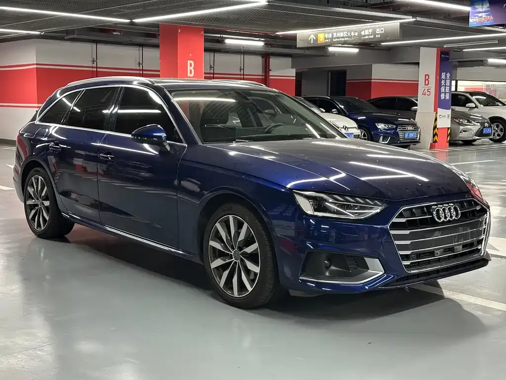 Audi A4 (Import) — фото 5