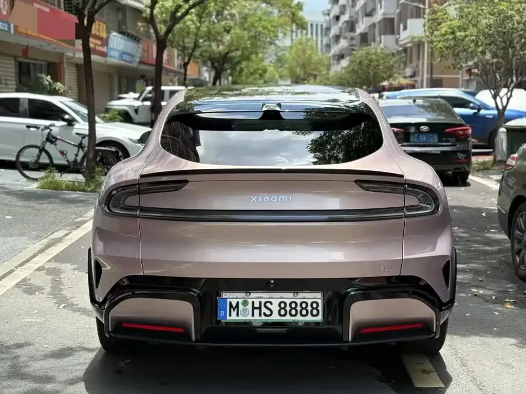 Xiaomi YU7 — фото 4