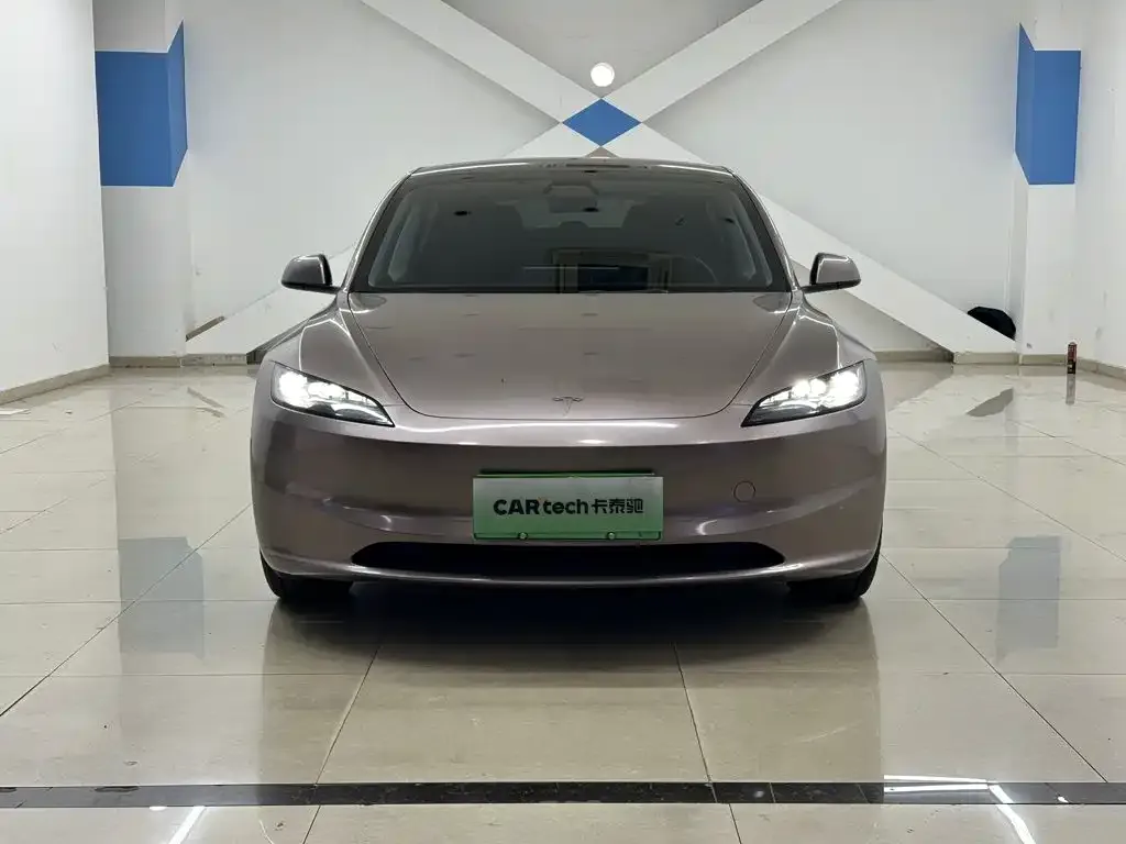 Tesla Model 3 — фото 2