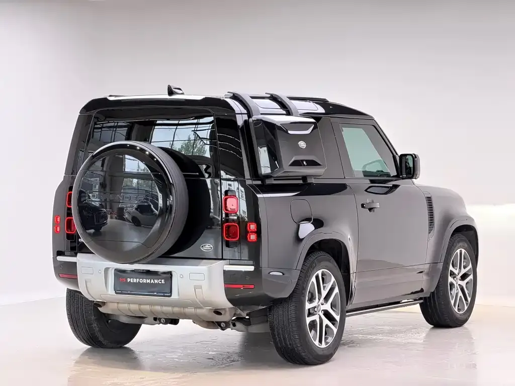 Land Rover Defender — фото 10