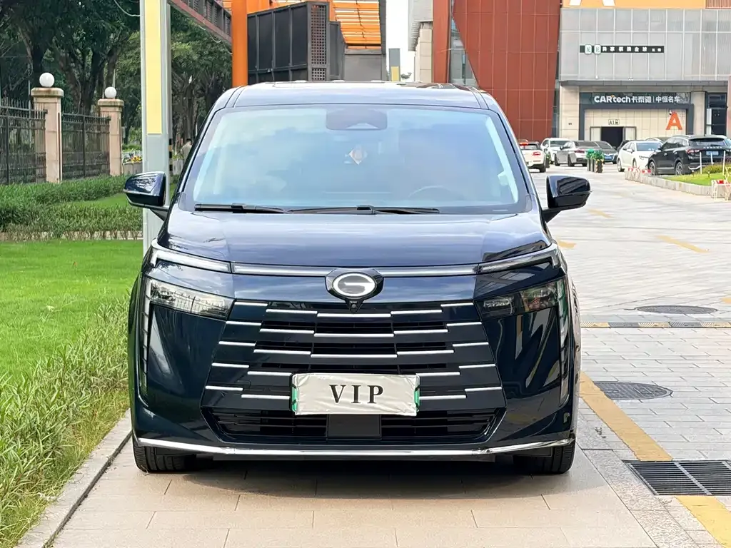 GAC Motor 传祺E8 PHEV — фото 9
