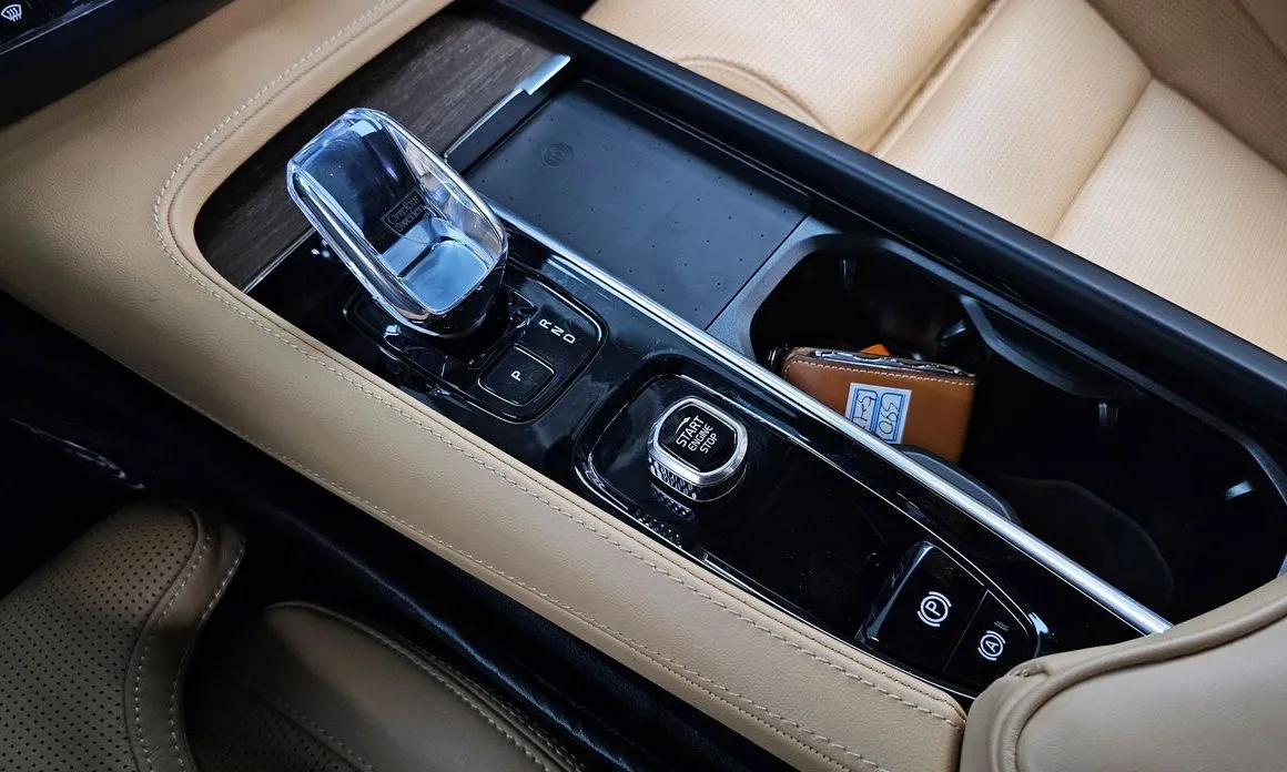 Volvo S90 — фото 10