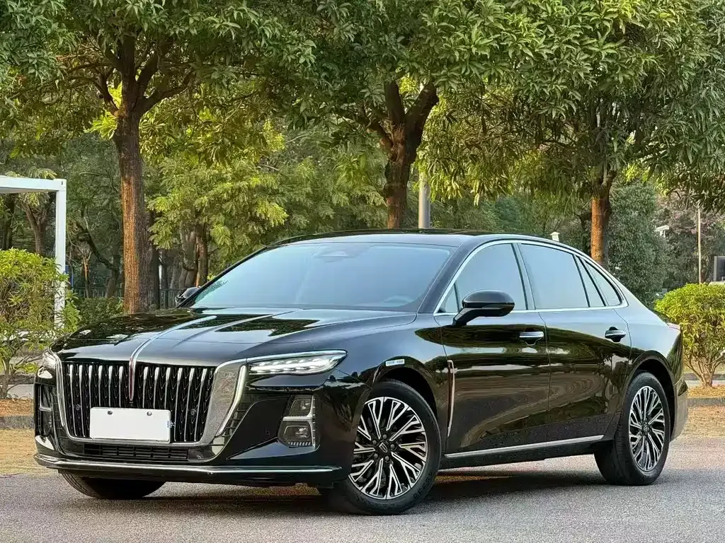 Hongqi H5 — фото 1
