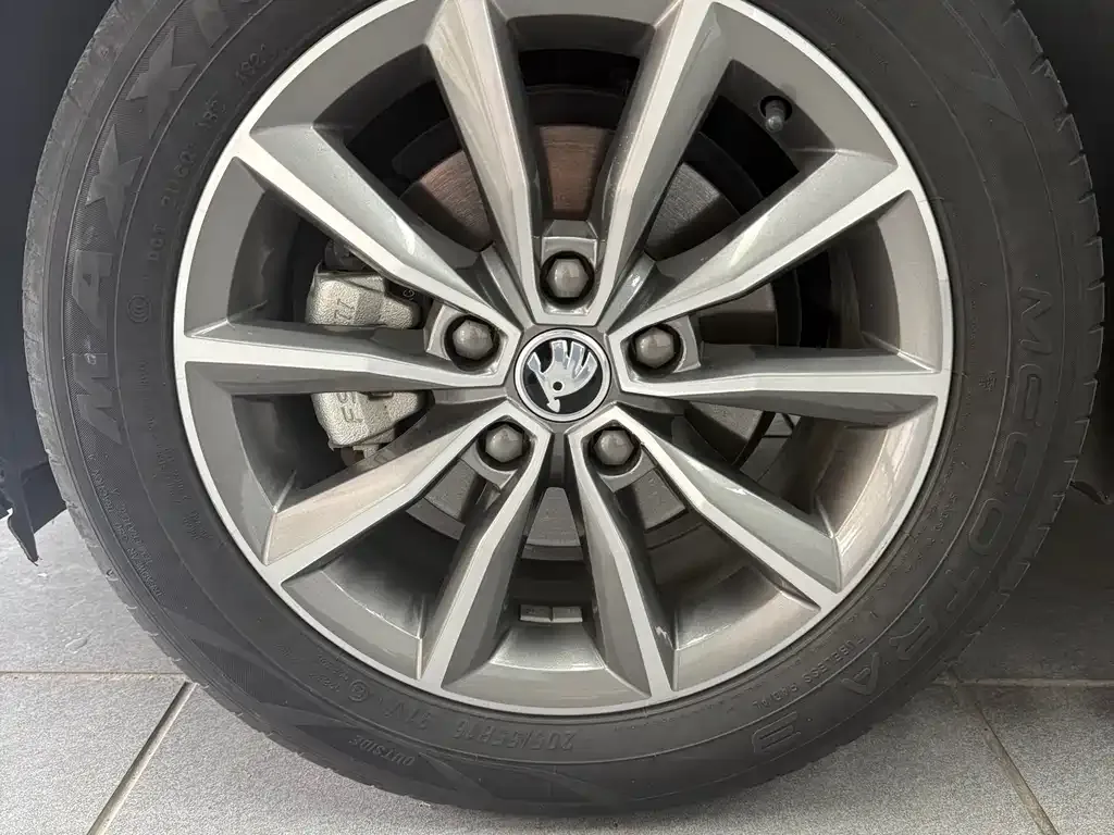 Skoda Octavia 2022 из CN, фото 7