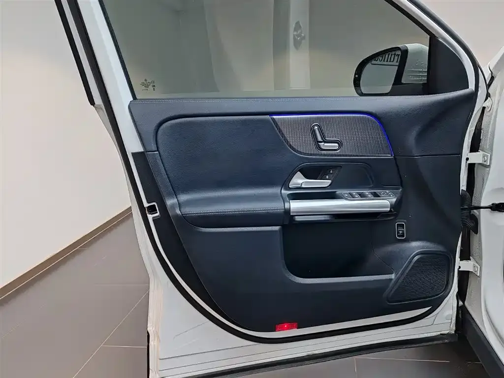 Mercedes-Benz GLA — фото 6