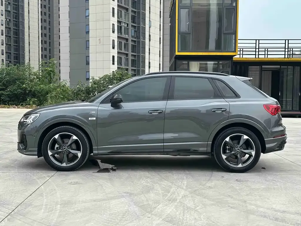 Audi Q3 — фото 5