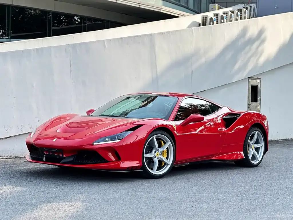 Ferrari F8 — фото 1