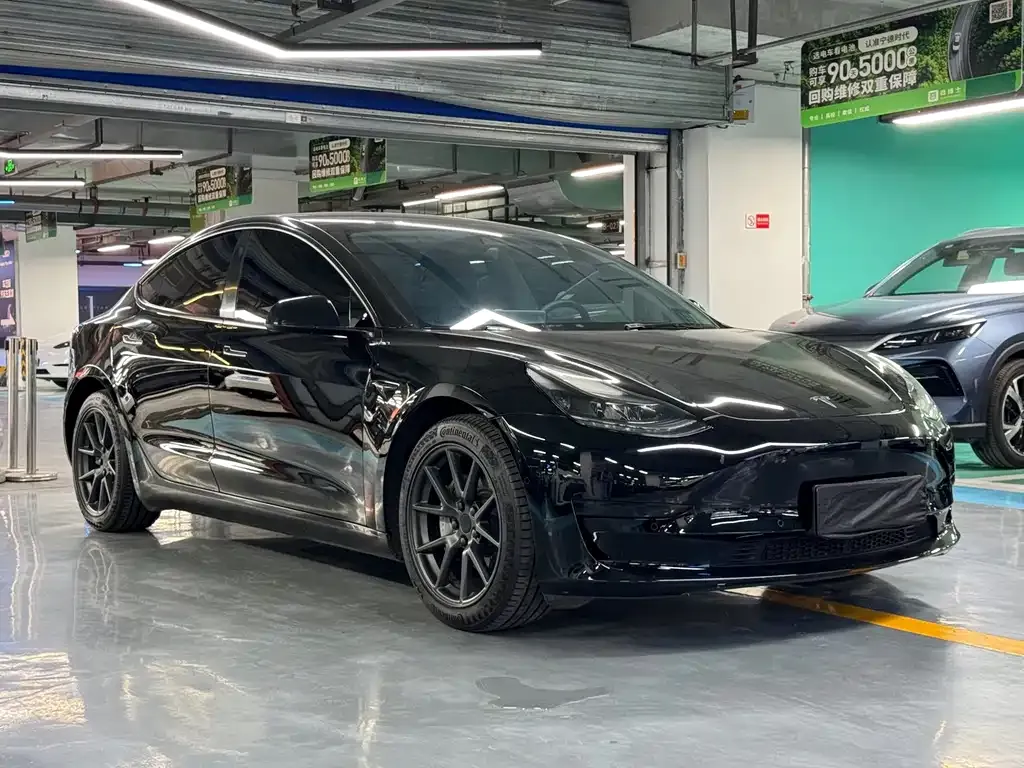 Tesla Model 3 — фото 4
