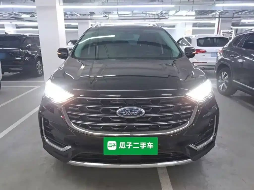 Ford Edge — фото 8