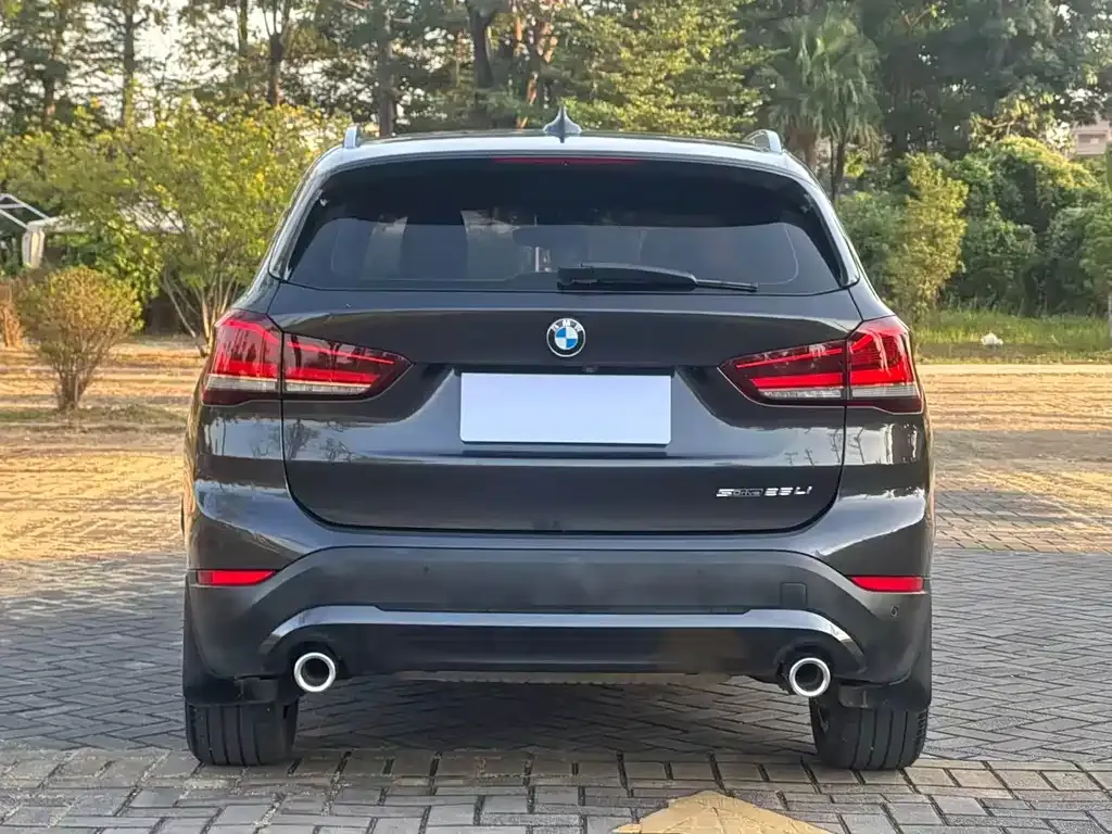 BMW X1 — фото 10
