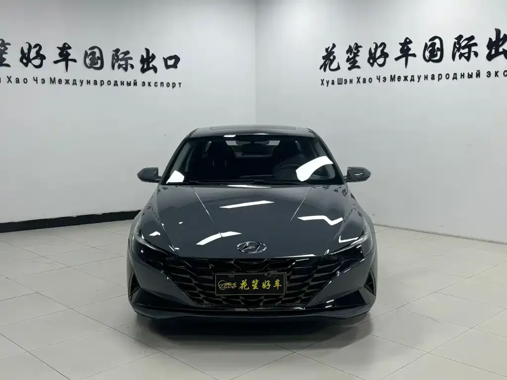 Hyundai Elantra — фото 10