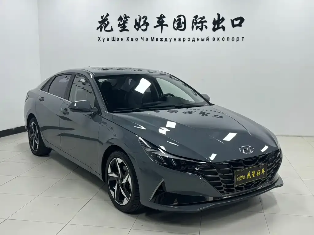 Hyundai Elantra — фото 6