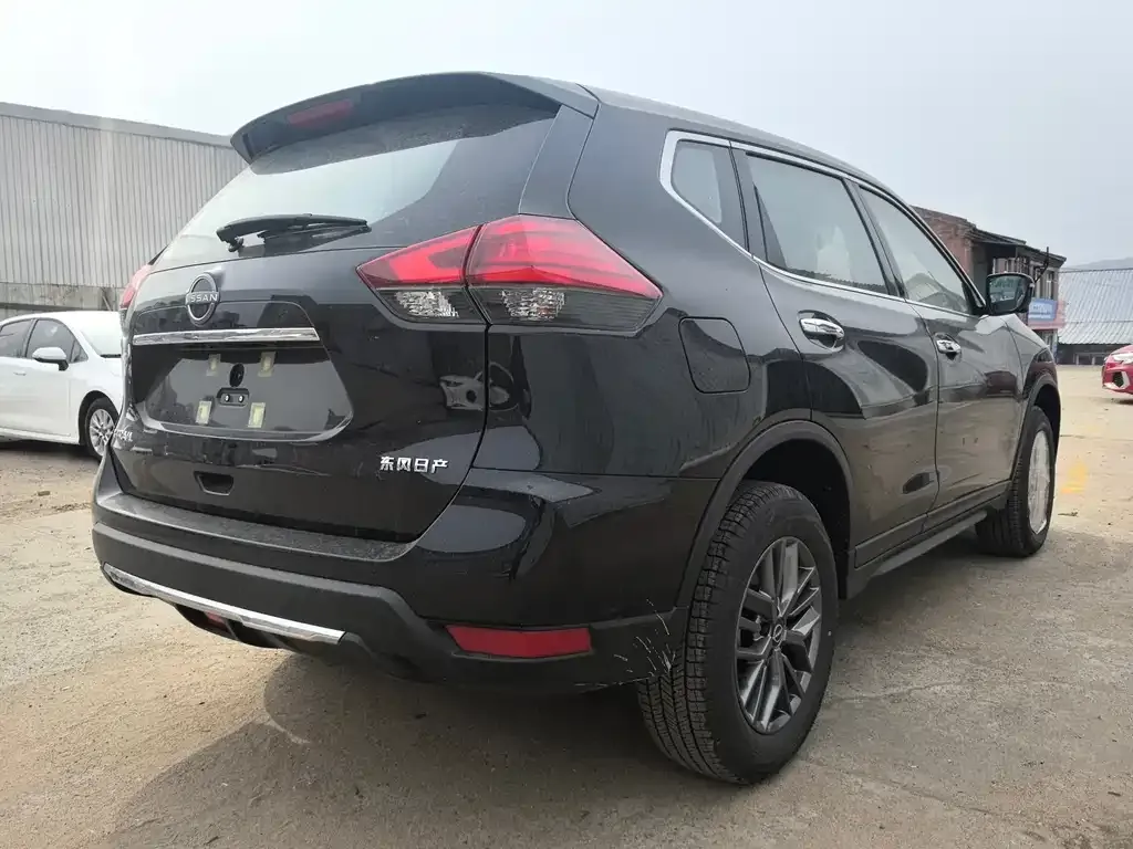 Nissan X-Trail — фото 2