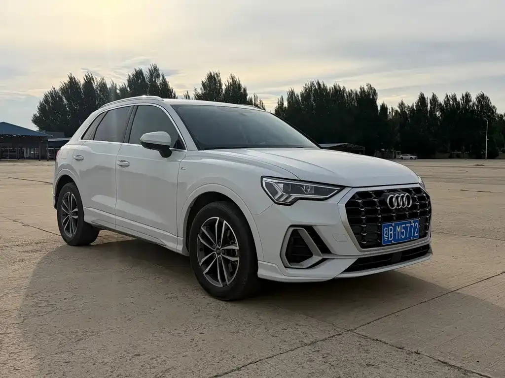 Audi Q3 — фото 9