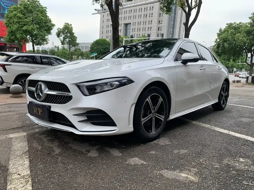 Mercedes-Benz A-Class — фото 1