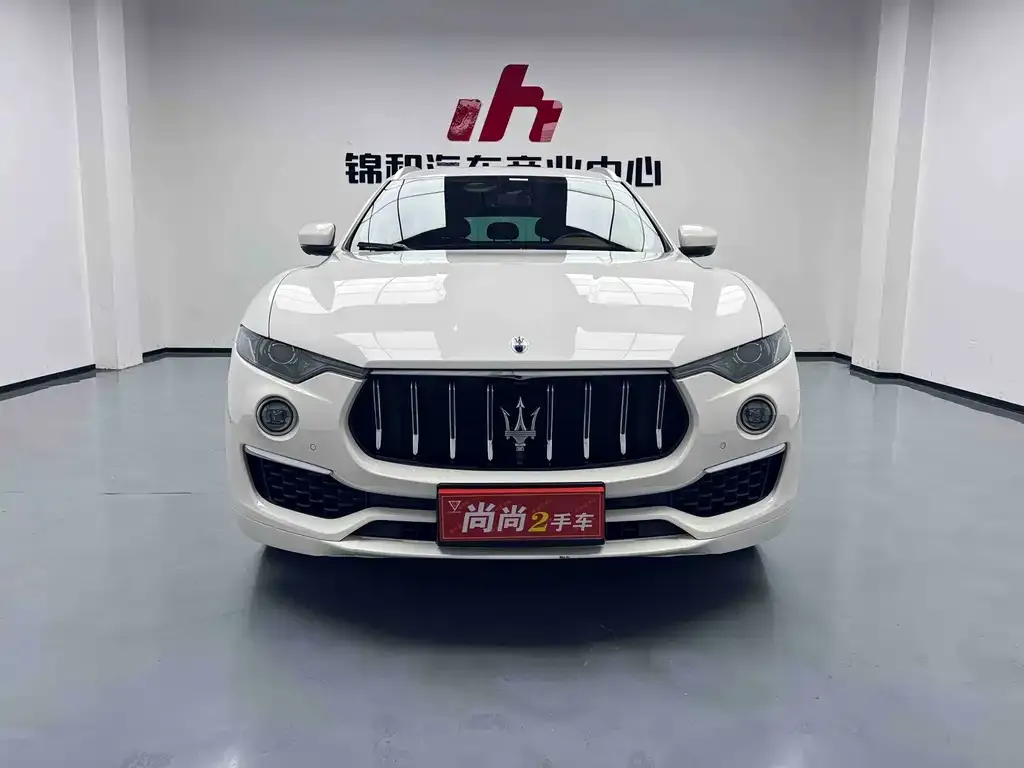 Maserati Levante — фото 3