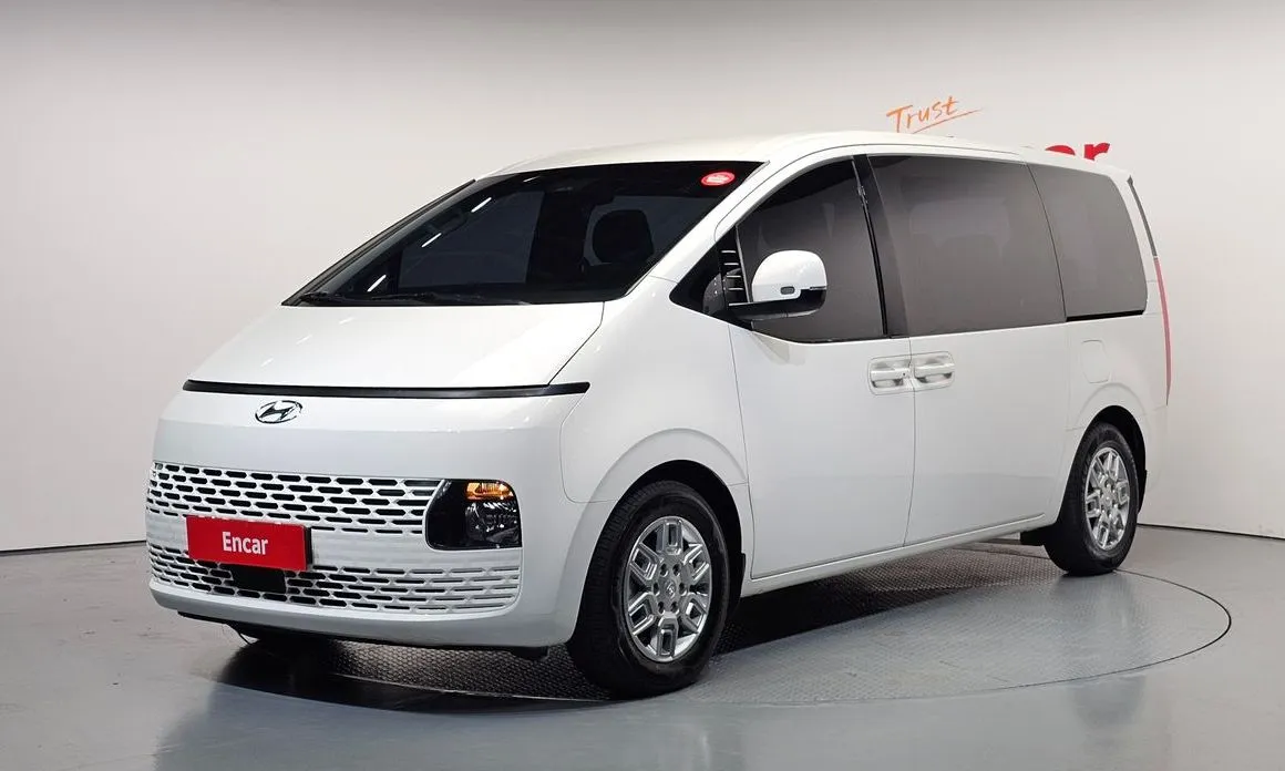 Hyundai Staria