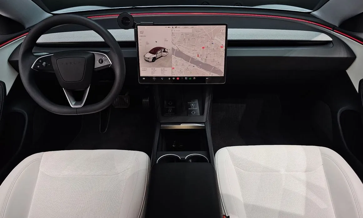 Tesla Model 3 — фото 2