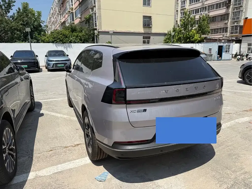 Volvo XC70 Plug-in Hybrid 2025 из CN, фото 10
