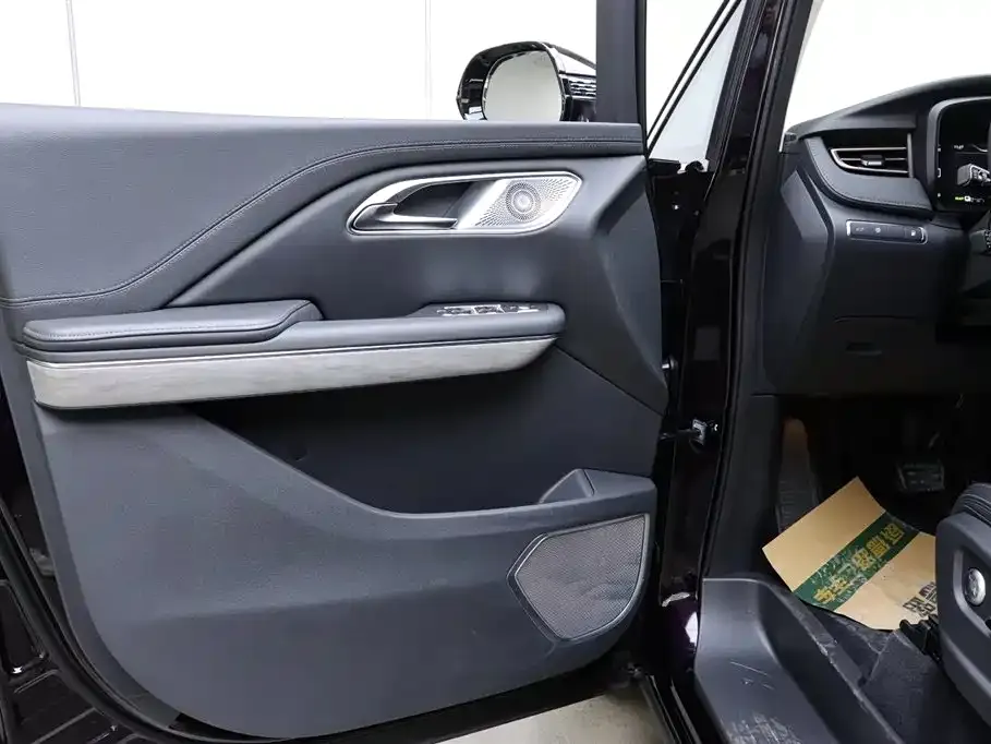 Hongqi HQ9 PHEV 2024 из CN, фото 8