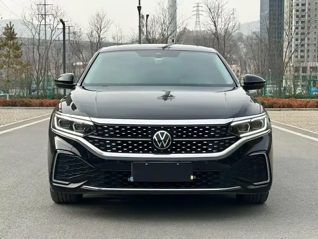 Volkswagen Passat — фото 7