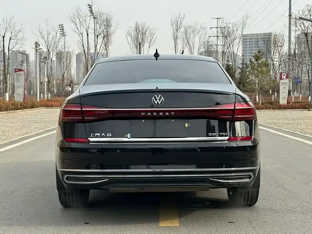 Volkswagen Passat — фото 2