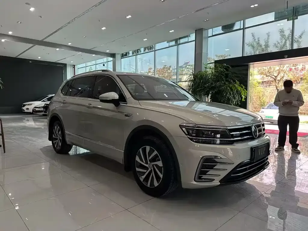 Volkswagen 途观L插电混动 — фото 9