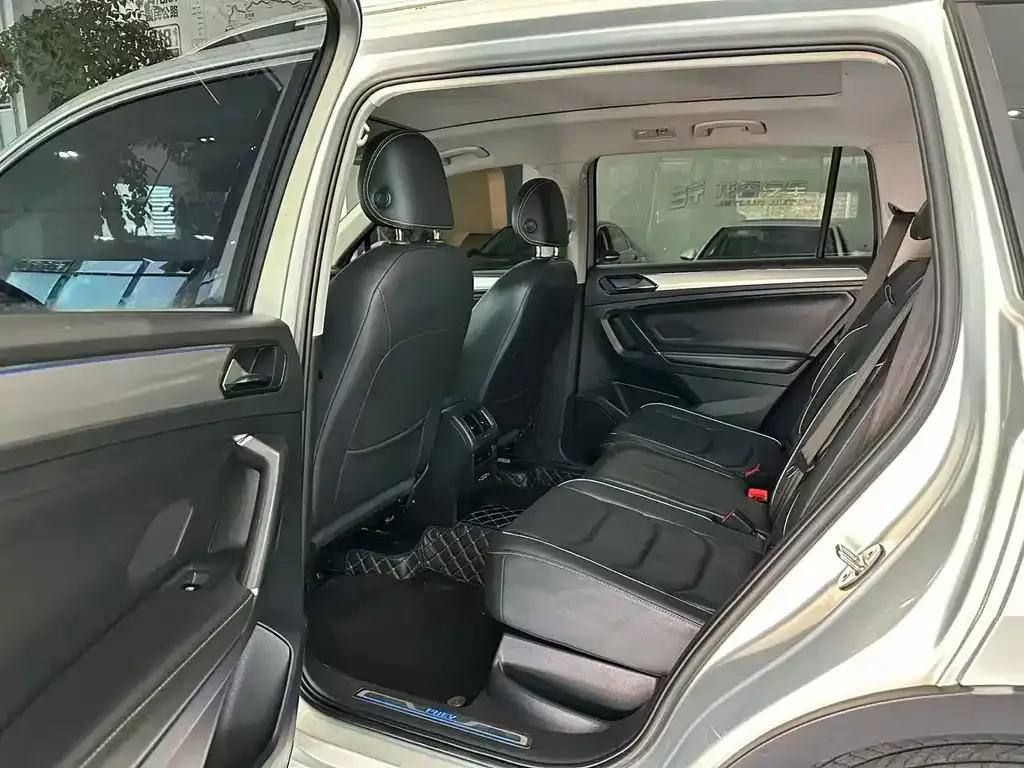 Volkswagen 途观L插电混动 — фото 8