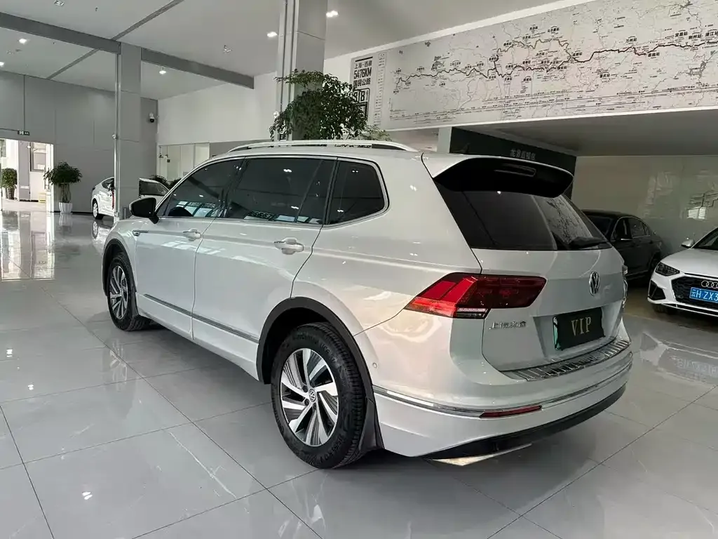 Volkswagen 途观L插电混动 — фото 5