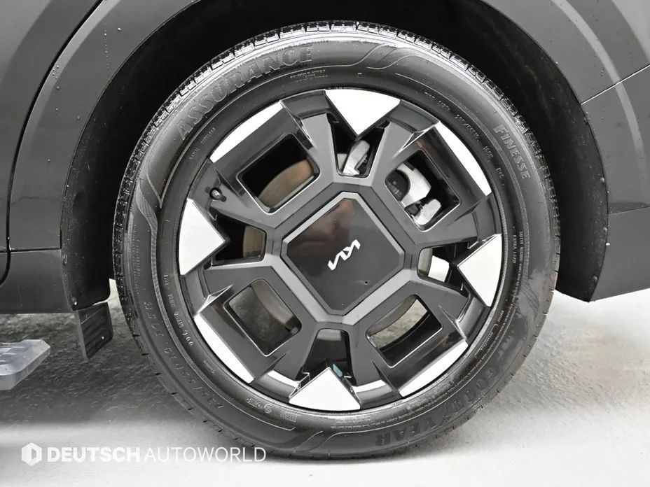 Kia Carnival — фото 10