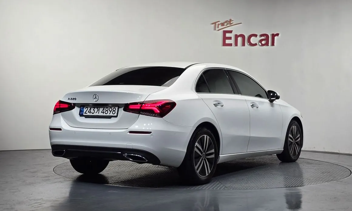 Mercedes-Benz A-Class — фото 10
