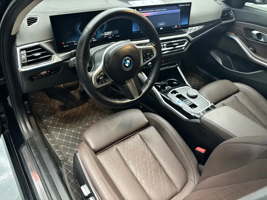 BMW i3 — фото 8