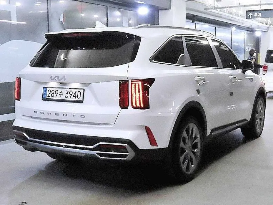 Kia Sorento — фото 5