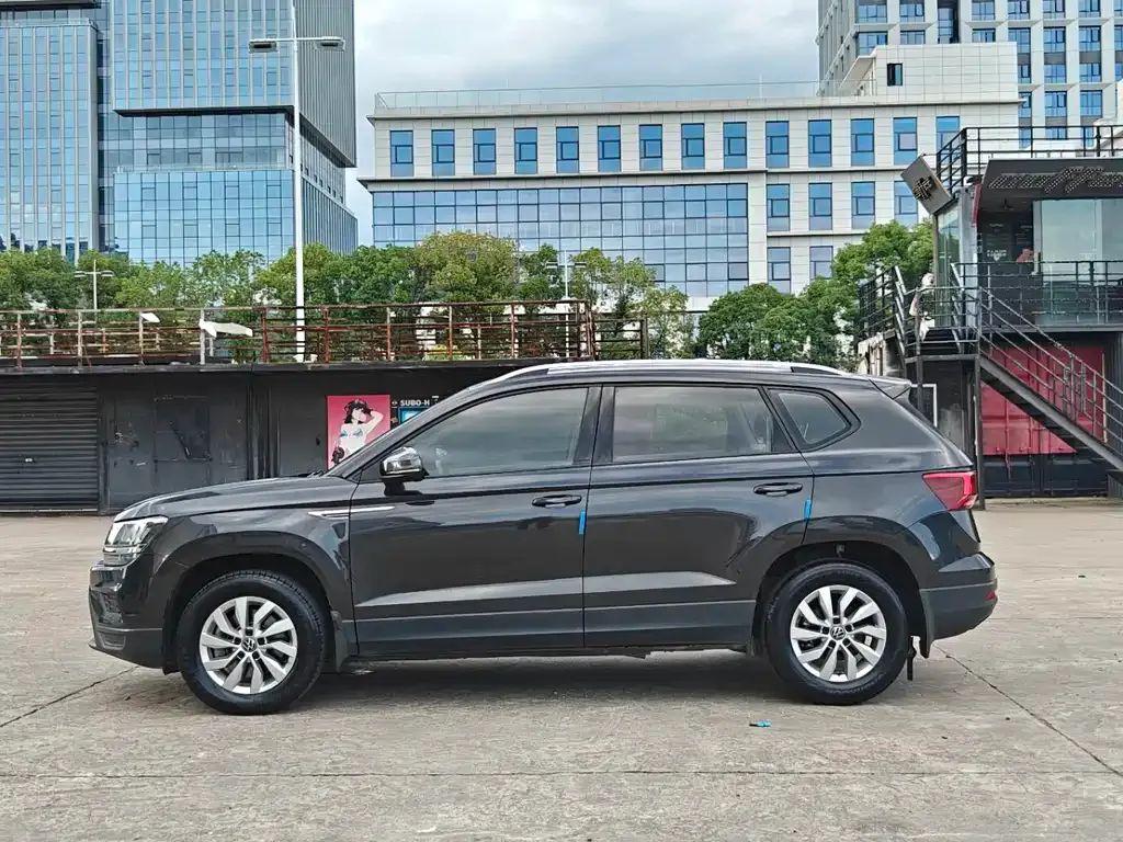 Volkswagen Tharu — фото 5