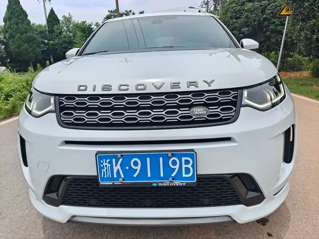 Land Rover Discovery Sport — фото 1