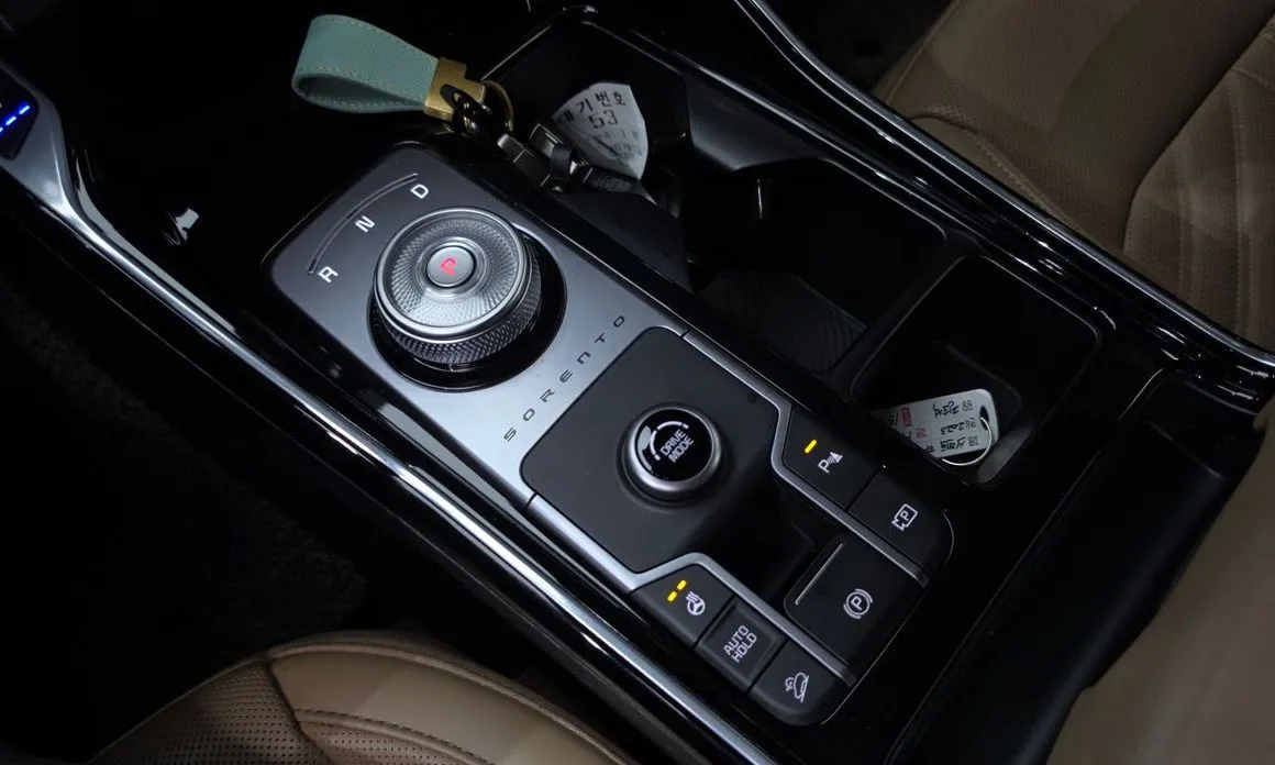 Kia Sorento — фото 10