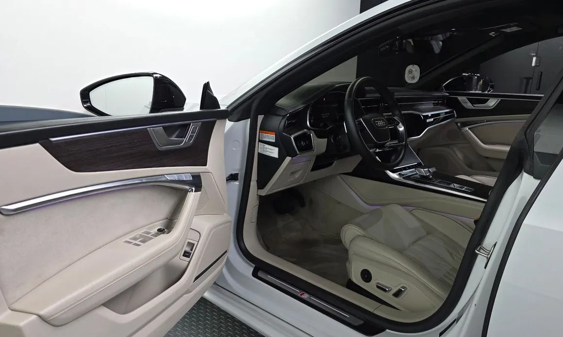 Audi A7 2023 из KR, фото 4