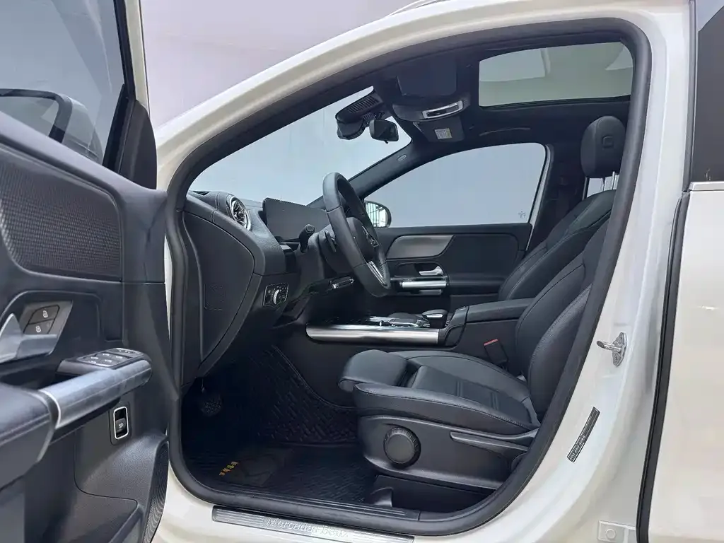 Mercedes-Benz GLA — фото 3