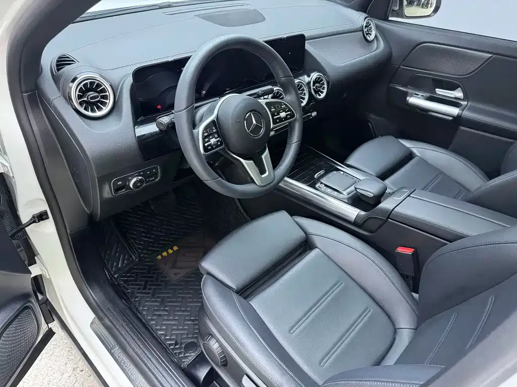 Mercedes-Benz GLA — фото 7
