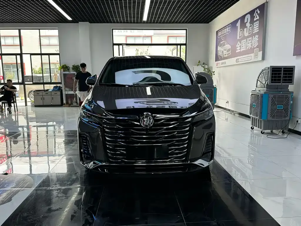 Buick GL8 2024 из CN, фото 3