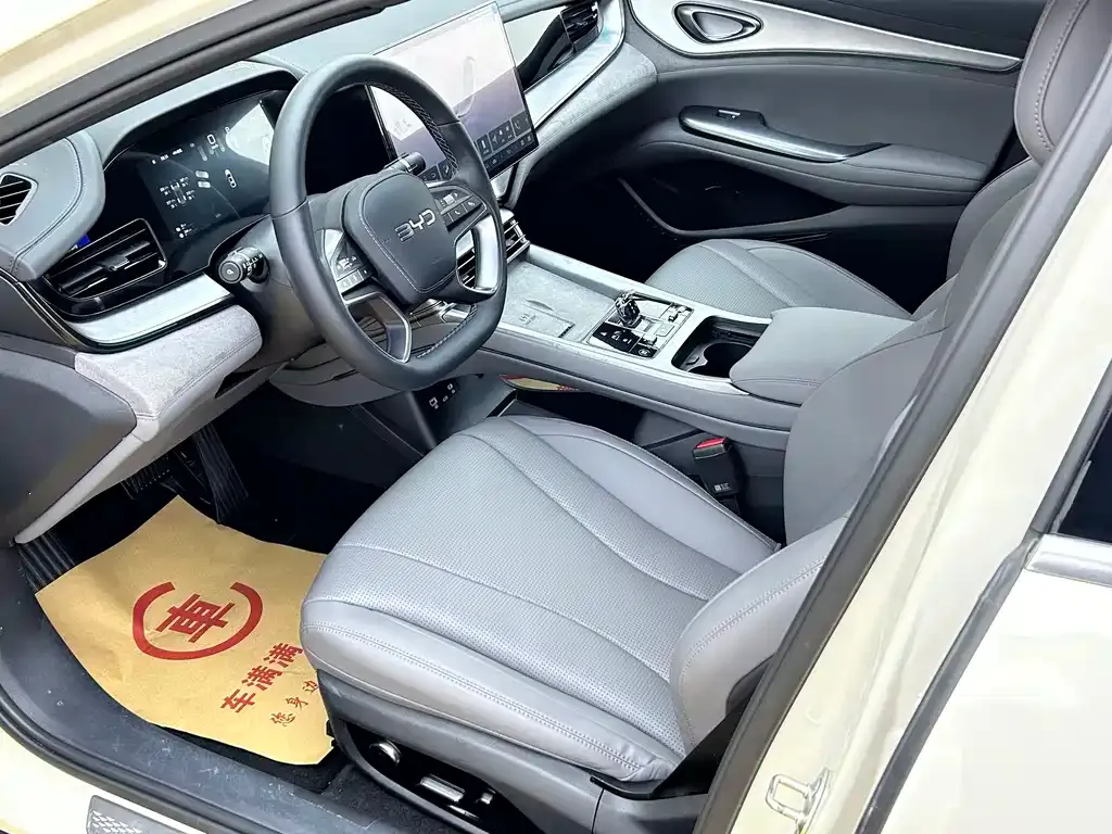BYD Seal 07 DM-i — фото 3