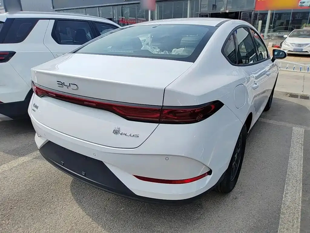 BYD Qin PLUS — фото 9