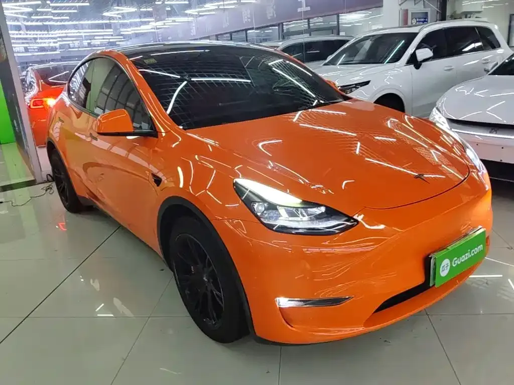 Tesla Model Y — фото 9