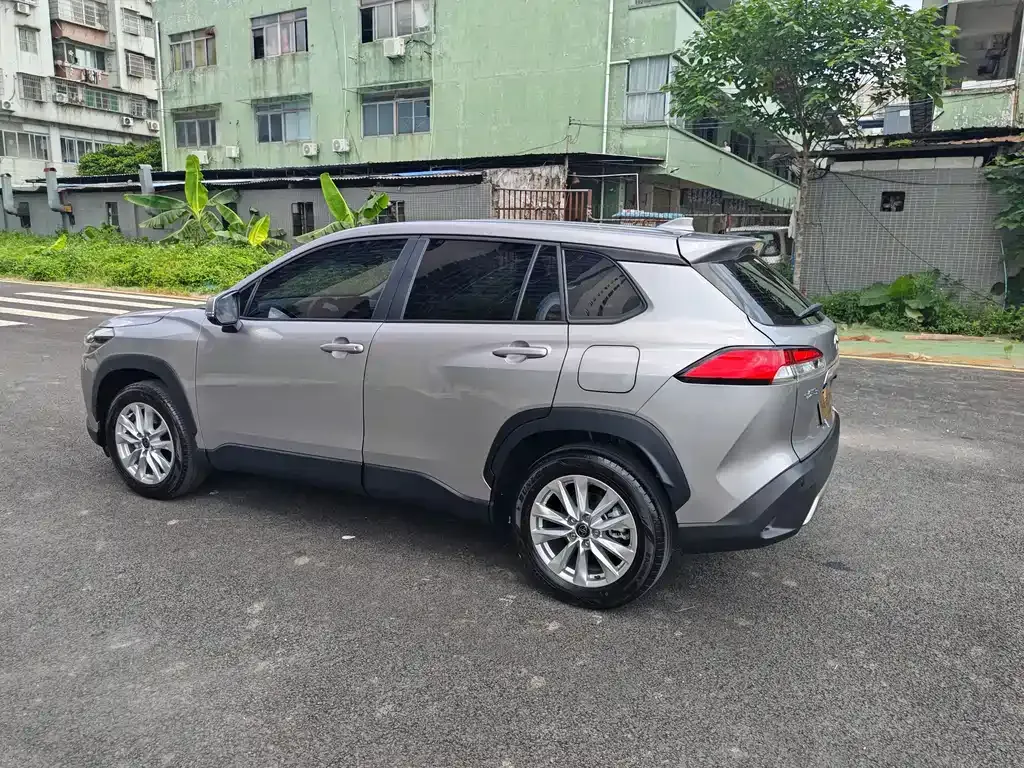 Toyota Corolla Cross 2024 из CN, фото 8
