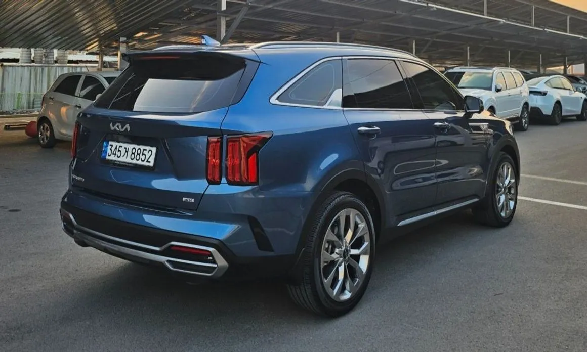 Kia Sorento — фото 10