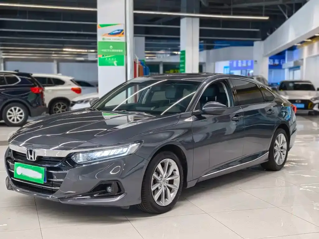 Honda Accord — фото 1