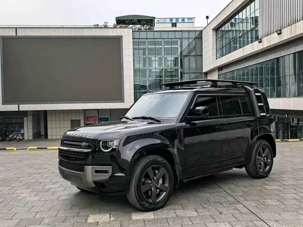 Land Rover Defender — фото 1
