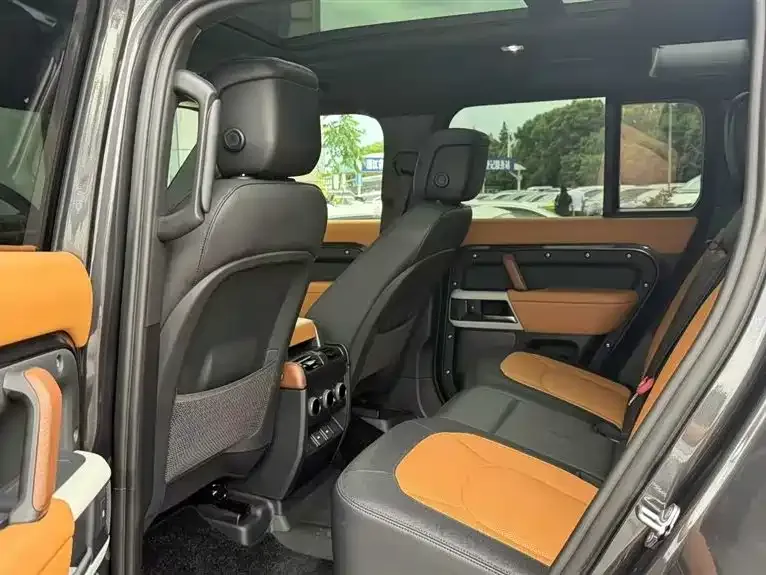Land Rover Defender — фото 3