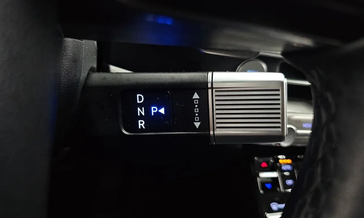 Hyundai Grandeur 2023 из KR, фото 2