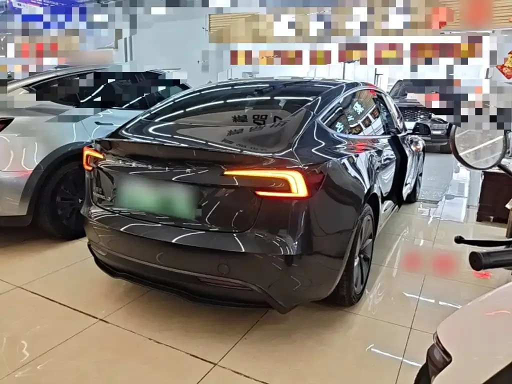 Tesla Model 3 — фото 6